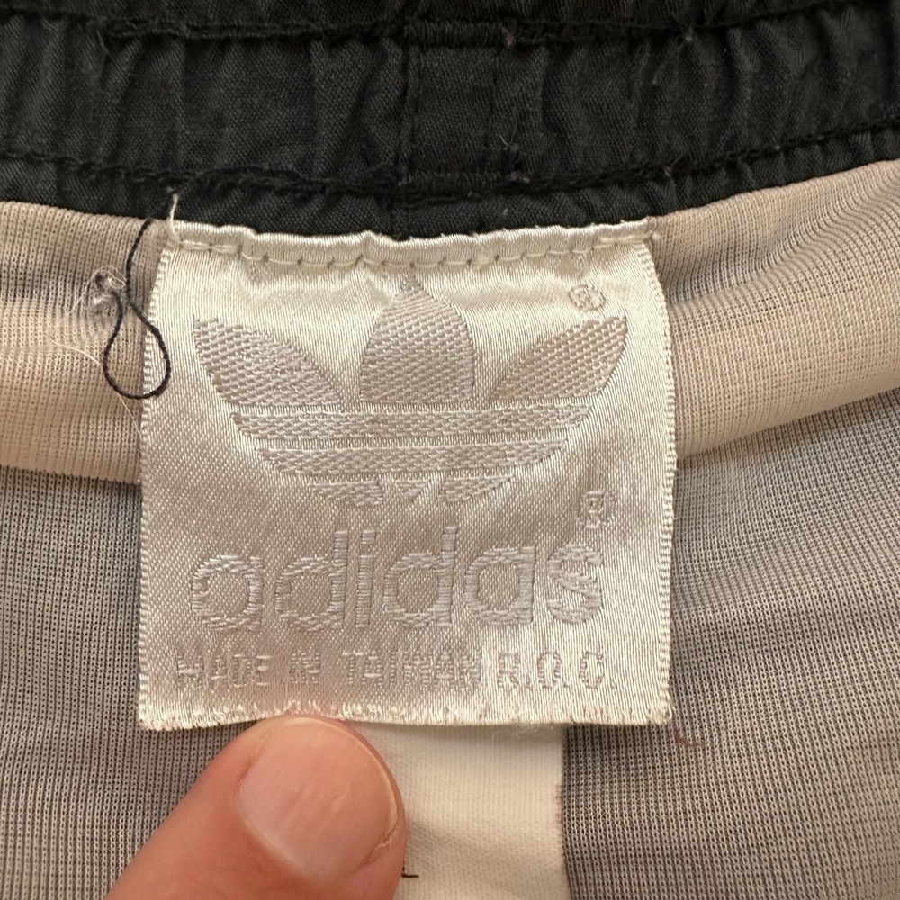 Vintage 1984 Adidas Trefoil Swim Trunks Men XL (40) Gray Nylon 5" Inseam - Picture 4 of 11